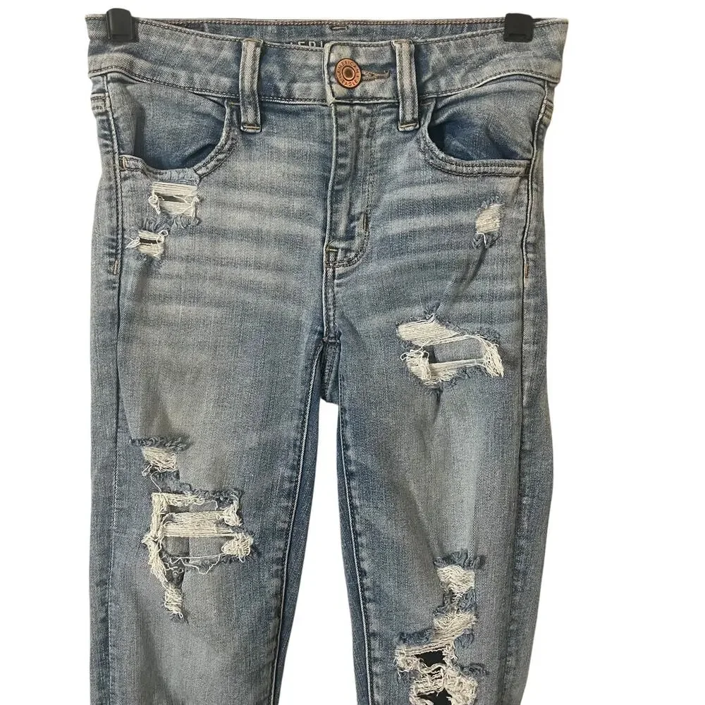 American Eagle Jeans Women’s Size 0 Light Wash Distressed NexT Level Stretch